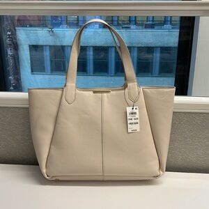 PRICE DROP - NWT Cream triple compartment tote
